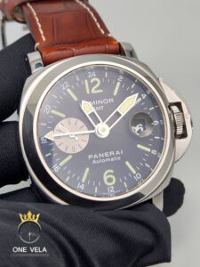 Panerai Luminor GMT 44mm Black Dial PAM01088