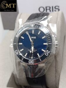 Oris-Aquis-Date-Ref.01-733-7732-4135-07-4-21-64FC-2