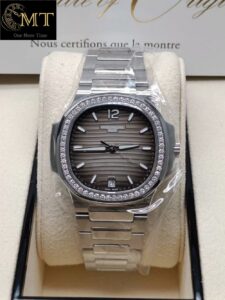 Patek Philippe Nautilus Ref.7118/1200A-011