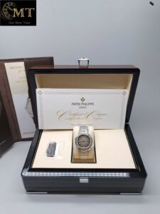 Patek-Philippe-Nautilus-Ref.7018-1A-011-3