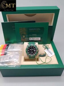 Rolex-Submariner-Date-Starbucks-Green-Bezel-Ref.126610LV-3