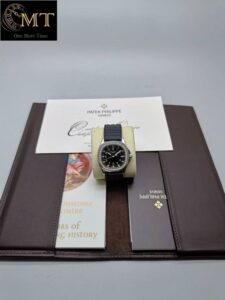 Patek-Philippe-Aquanaut-Steel-Diamond-Bezel-Ref.5067A-001-2