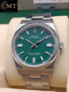 Rolex-Oyster-Perpetual-36mm-Green-Dial-Ref.M126000-2