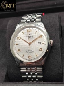 Tudor-1926-41mm-Silver-Dial-Mens-Watch-Ref.M91650-2