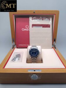 Omega-Seamaster-Diver-300M-Co-Axial-Chronometer-Ref.212.30.36.20.03.001-3