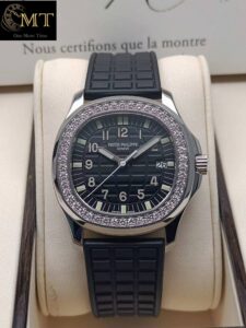 Patek Philippe Aquanaut Quartz Steel Black Dial Diamond Bezel Ref.5067A-001