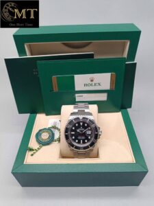 Rolex-Sea-Dweller-43mm-Rare-MK1-Black-Dial-Ref.126600-3