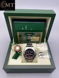 Rolex-Cosmograph-Daytona-Steel-Bezel-Black-Dial-Ref.116520-3
