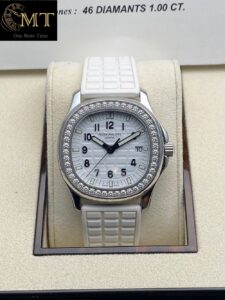Patek Philippe Aquanaut Stainless Steel Glitter White Embossed Dial Ref.5067A-024