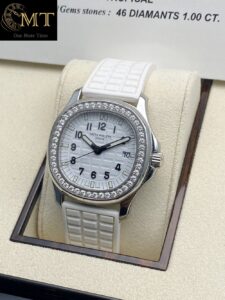 Patek Philippe Aquanaut Stainless Steel Glitter White Embossed Dial Ref.5067A-024-2