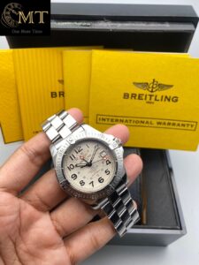 Breitling Colt GMT 40mm Ref.A3235011-2