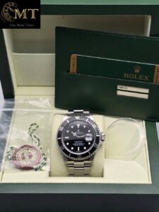Rolex Submariner Date 40mm Oystersteel Black Dial Men's Watch Ref.16610-4