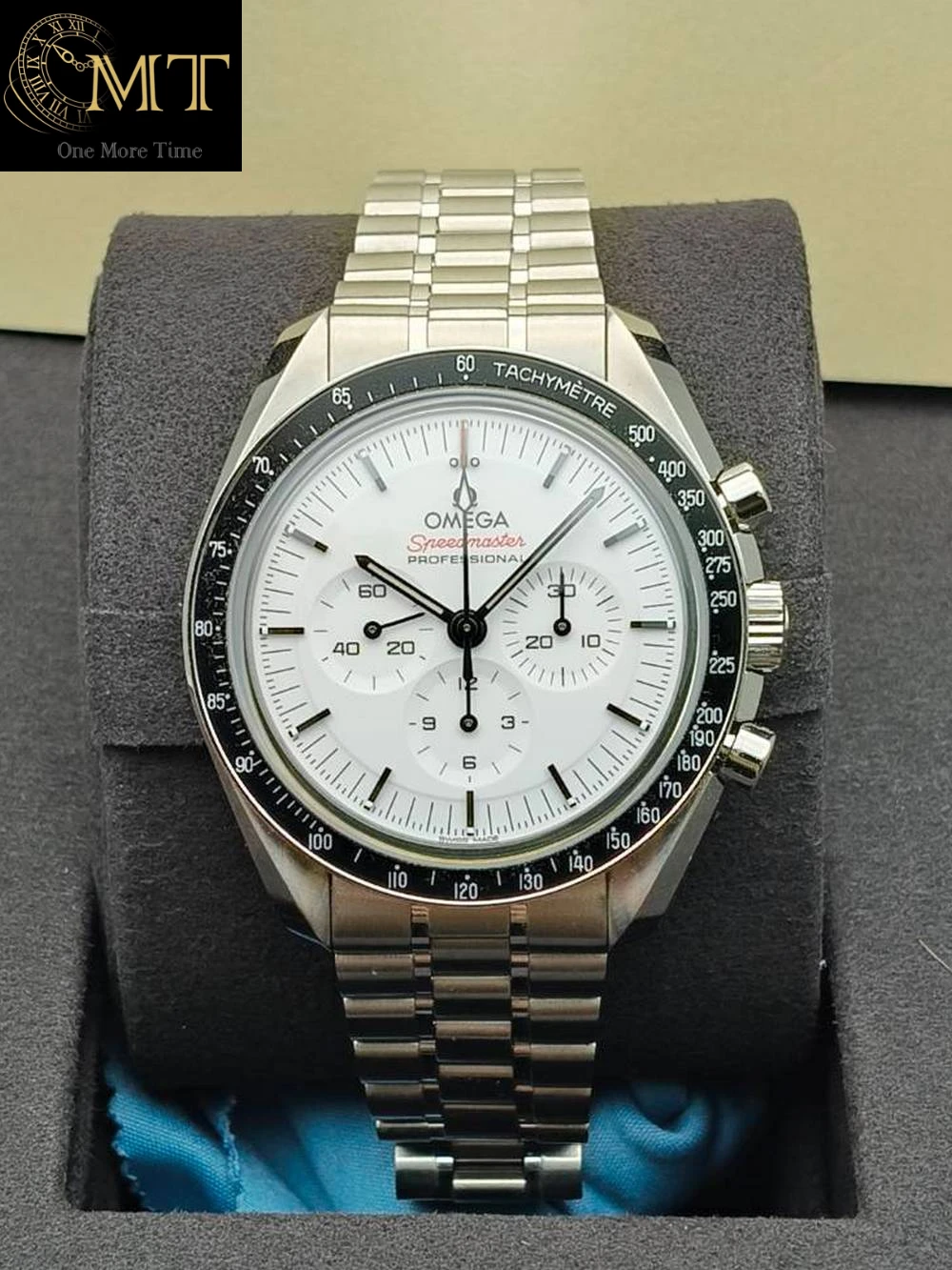 Omega Speedmaster Moonwatch 42mm Steel White Dial Ref.310.30.42.50.04.001