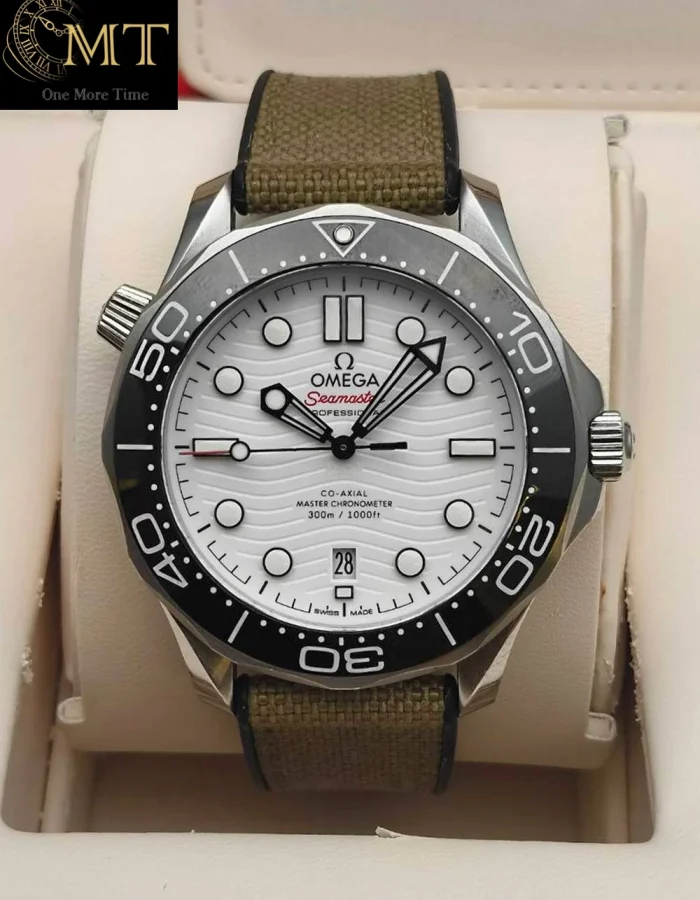 OMEGA Seamaster Diver 300M Steel 42mm White Dial Ref.210.32.42.20.04.001