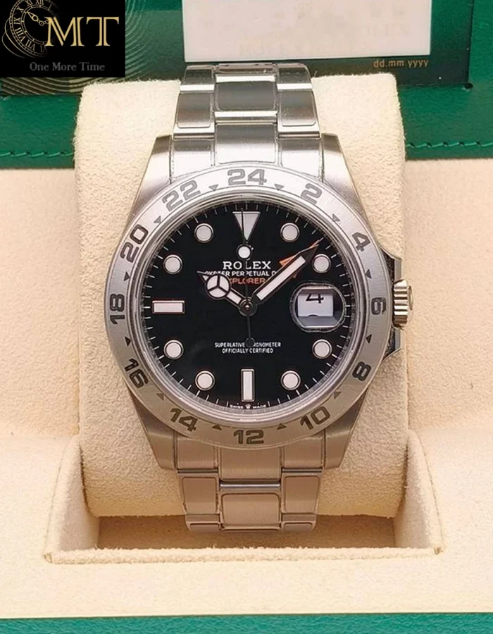 Rolex Explorer II 42mm Oystersteel Black Dial Ref.226570