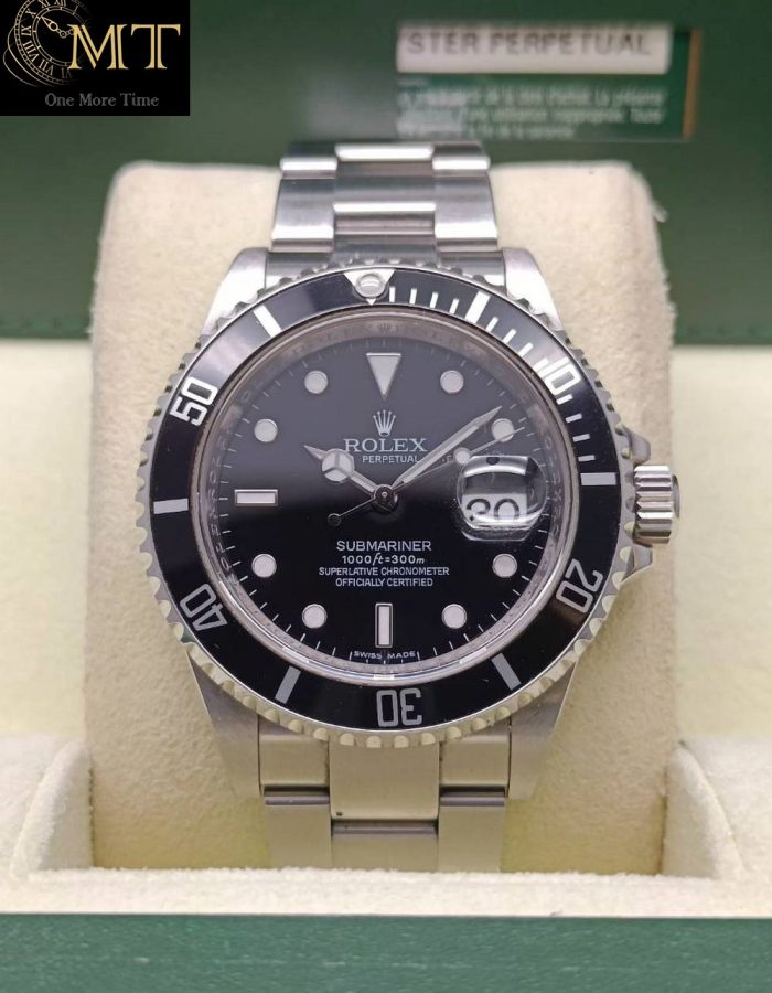 Rolex Submariner Date 40mm Black Bezel Ref.16610